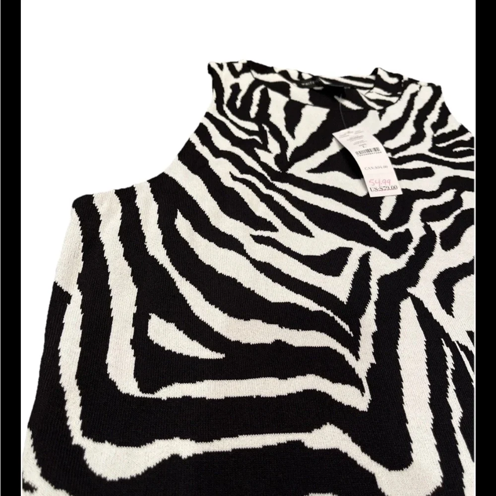White House Black Market Fitted Black and White Halter Top Animal Print Sz Large - Picture 2 of 7